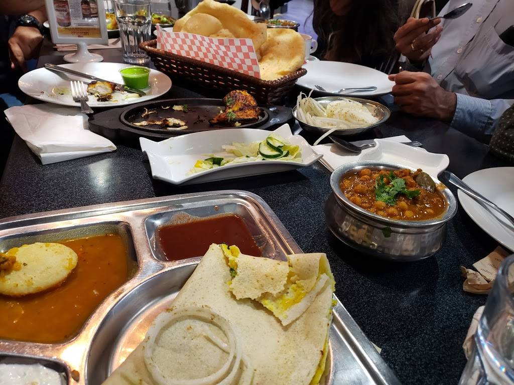 Bombay Touch | restaurant | 800 Queenston Rd #16, Stoney Creek, ON L8G 2N4, Canada | 9059309858 OR +1 905-930-9858