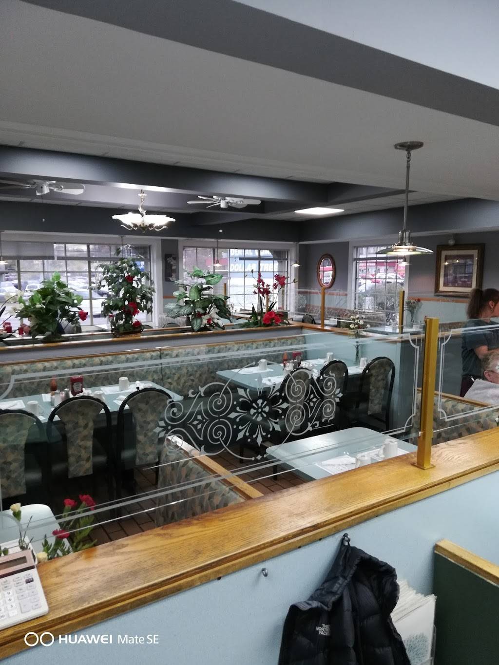 Peacock Restaurant | restaurant | 2670 Belvidere Rd, Waukegan, IL 60085, USA | 8476623333 OR +1 847-662-3333