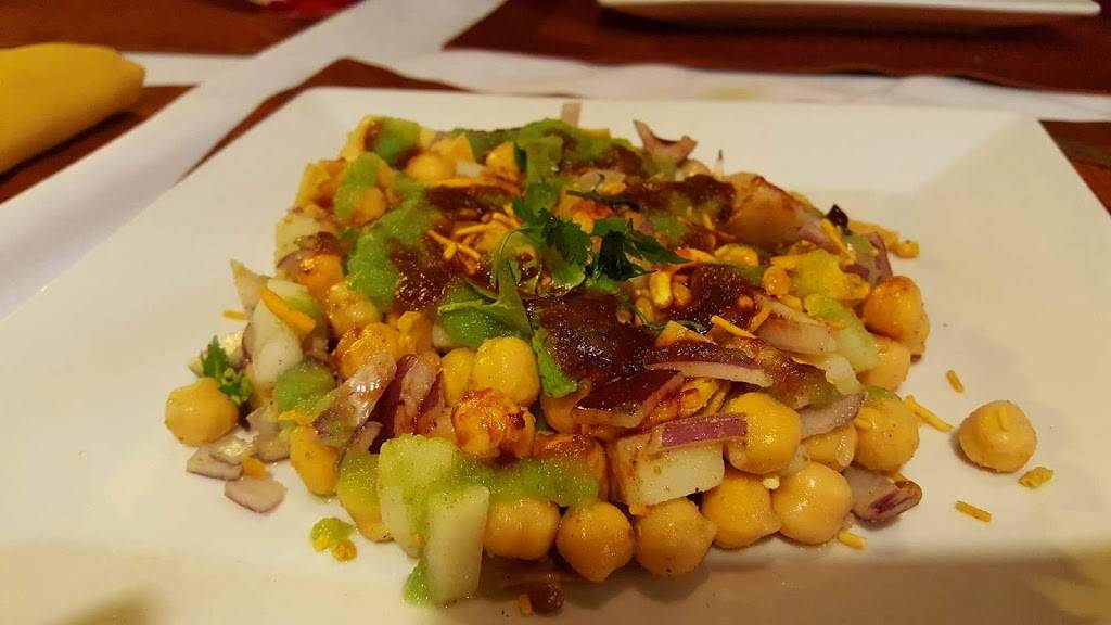 Sakoon Indian Fusion Restaurant | restaurant | 3105 St Paul St B, Baltimore, MD 21218, USA | 4102351004 OR +1 410-235-1004