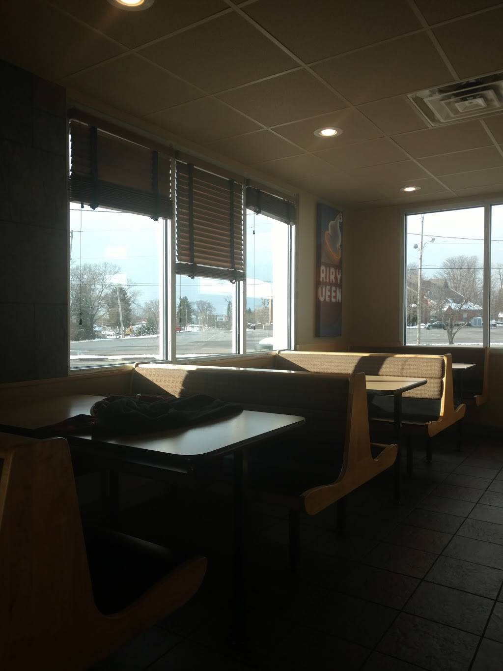 Dairy Queen Grill & Chill | restaurant | 10201 Main St, New Middletown, OH 44442, USA | 3305422362 OR +1 330-542-2362