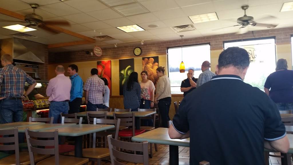 Subway | restaurant | 1295 Toronto Rd, Springfield, IL 62712, USA | 2175851355 OR +1 217-585-1355