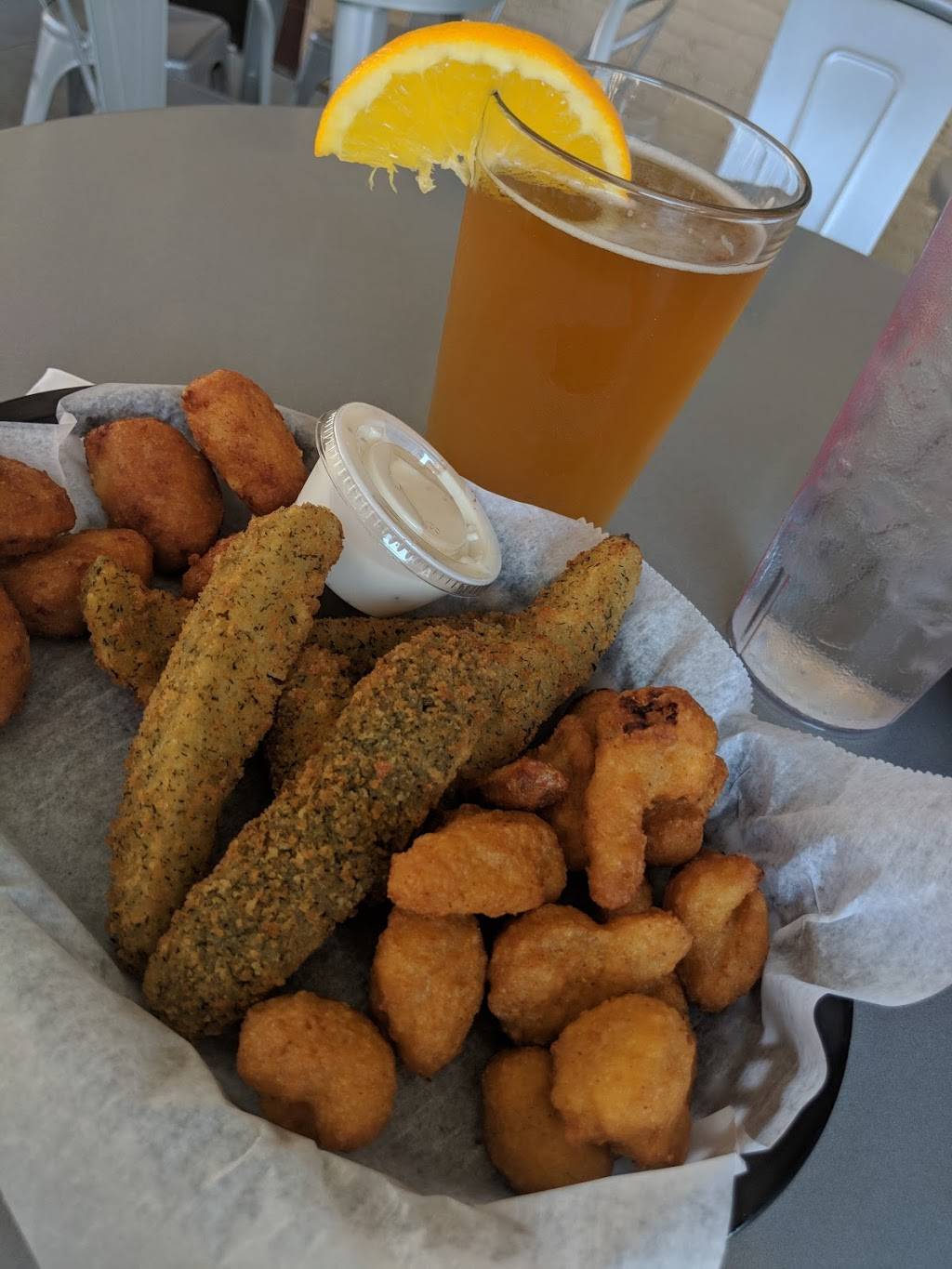 Bravehearts Pub | restaurant | 218 E Superior St, Alma, MI 48801, USA | 9894662309 OR +1 989-466-2309