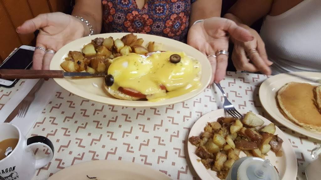 Chuck Wagon Restaurant | restaurant | 7355 Bird Rd, Miami, FL 33155, USA | 3052664979 OR +1 305-266-4979