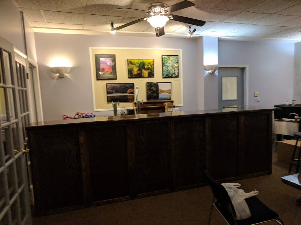 La Familia Restaurant | restaurant | 1 Pratt Ave, Chautauqua, NY 14701, USA | 7163572002 OR +1 716-357-2002