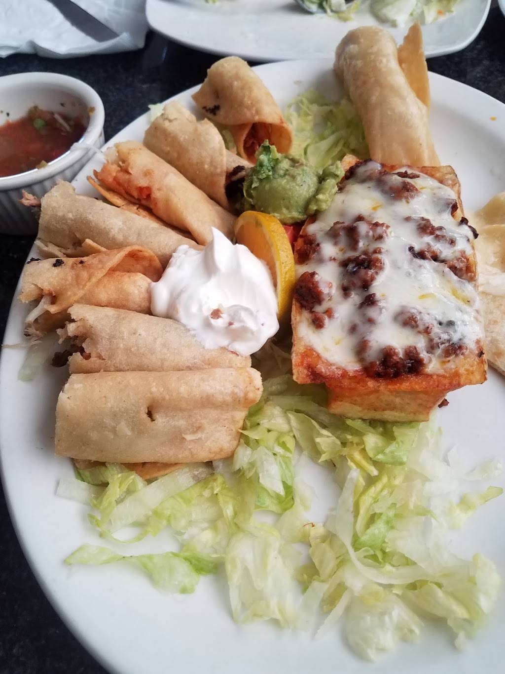 Adelitas | restaurant | 14958 7th St, Victorville, CA 92395, USA | 4422292726 OR +1 442-229-2726