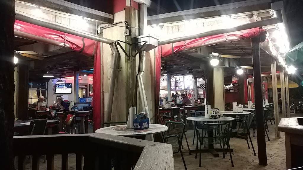 Willies Grill & Icehouse | restaurant | 17492 Northwest Fwy, Houston, TX 77040, USA | 7139370456 OR +1 713-937-0456