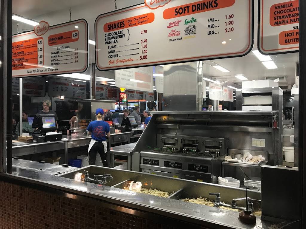 Dicks Drive-In | restaurant | 111 NE 45th St, Seattle, WA 98105, USA | 2066325125 OR +1 206-632-5125