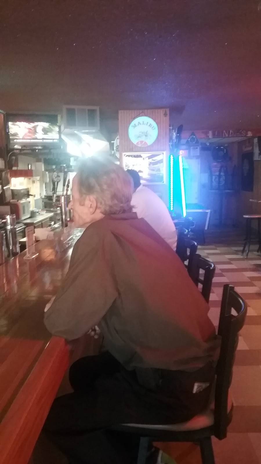 Lindas Driftwood Bar & Grill | restaurant | 344 S Wood Ave, Linden, NJ 07036, USA | 9084741964 OR +1 908-474-1964