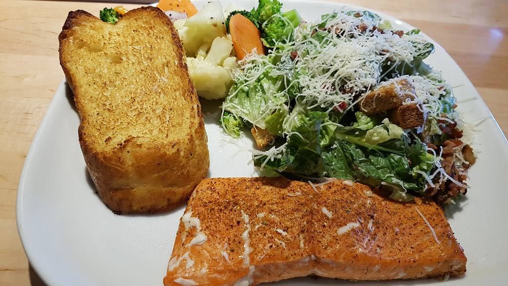 Boston Pizza | restaurant | 390 First St, Collingwood, ON L9Y 1B5, Canada | 7054438776 OR +1 705-443-8776