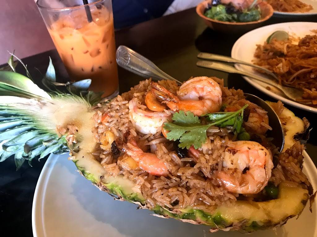 Sister House Thai Fusion | restaurant | 26879 Bouquet Canyon Rd, Santa Clarita, CA 91350, USA | 6612639911 OR +1 661-263-9911