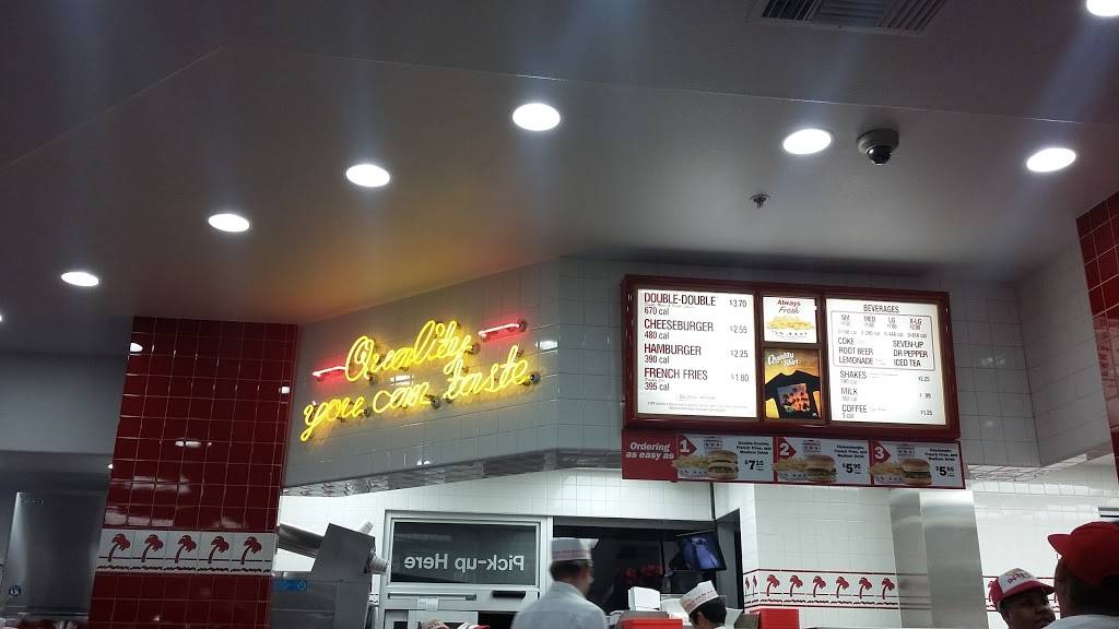 In-N-Out Burger | restaurant | 3711 E Broadway Blvd, Tucson, AZ 85716, USA | 8007861000 OR +1 800-786-1000