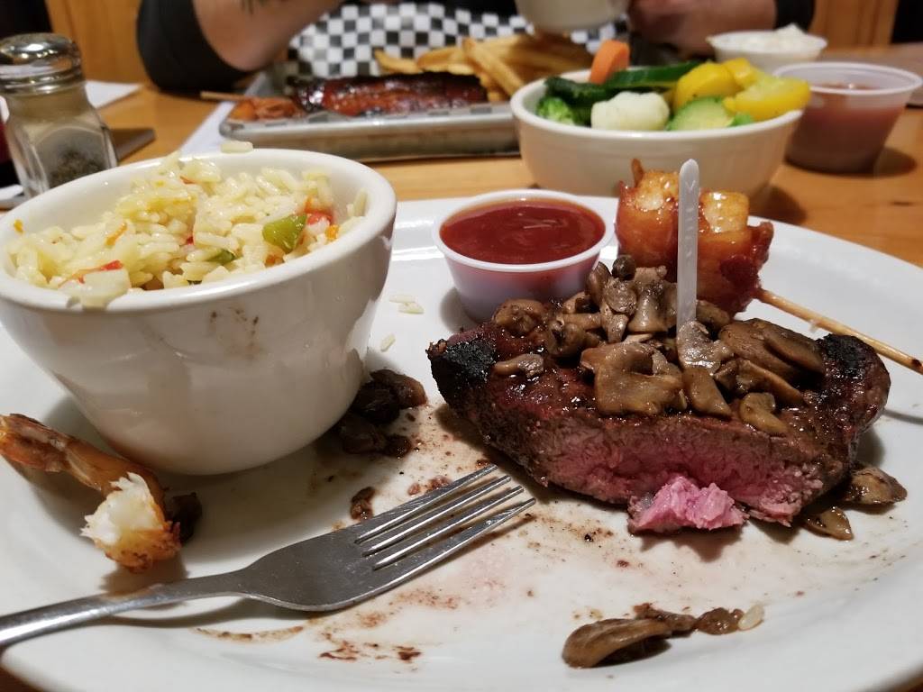 Teluwut Grille House & Pub | restaurant | 104 N Elm St, Cresco, IA 52136, USA | 5635473300 OR +1 563-547-3300