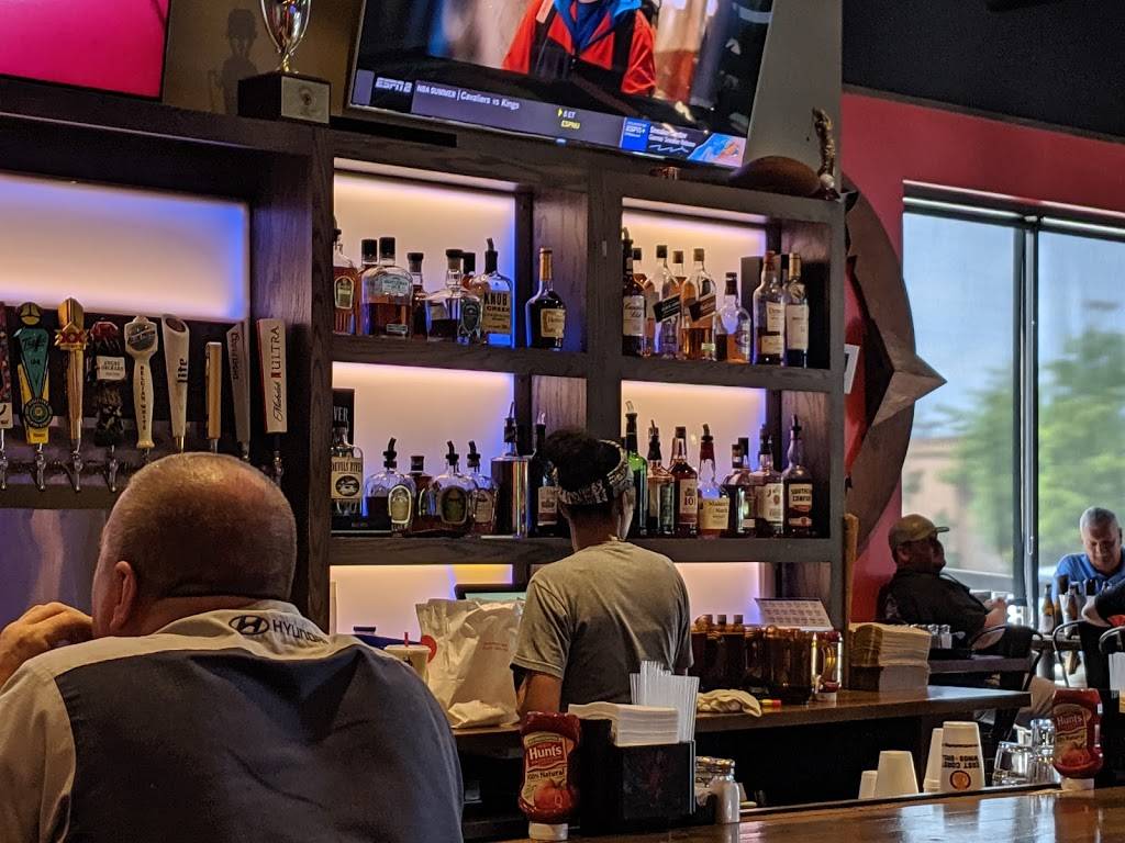 East Coast Wings + Grill | restaurant | 2946 Kate Hyde Blvd Ste 101, Bartlett, TN 38133, USA | 9013819990 OR +1 901-381-9990