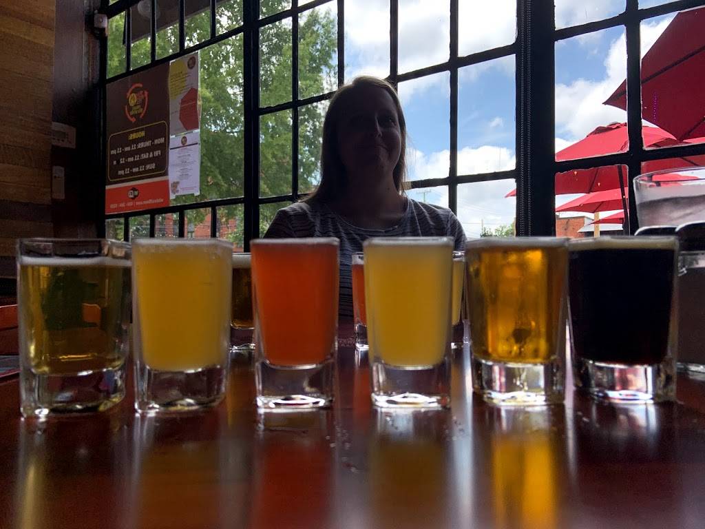 Wild Wolf Brewing Company | restaurant | 313 2nd St SE, Charlottesville, VA 22902, USA | 4342845220 OR +1 434-284-5220