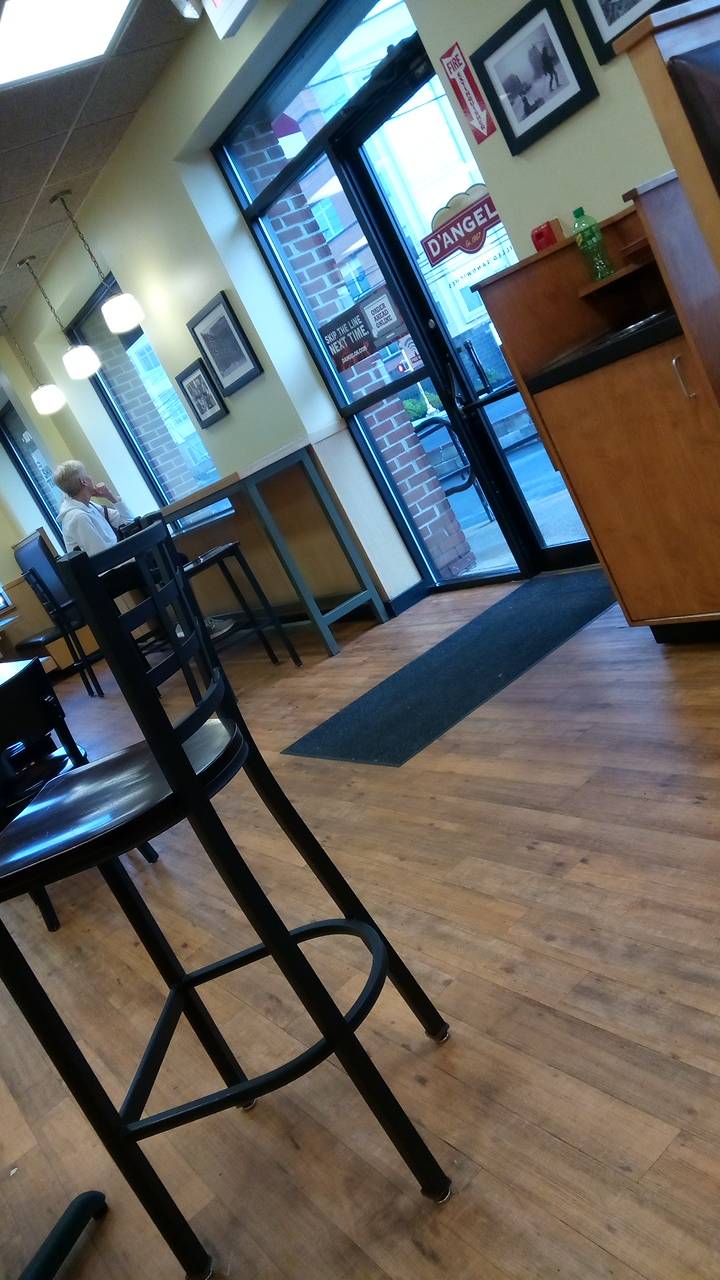 DAngelo Grilled Sandwiches | restaurant | 49 River St, Waltham, MA 02453, USA | 7818930034 OR +1 781-893-0034