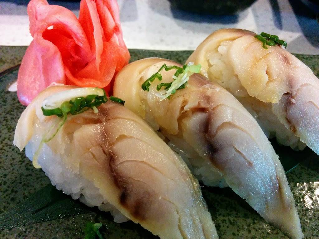 Sakana House | restaurant | 750 Big Bay Point Rd Unit 9, Barrie, ON L4M 4S6, Canada | 7057210888 OR +1 705-721-0888