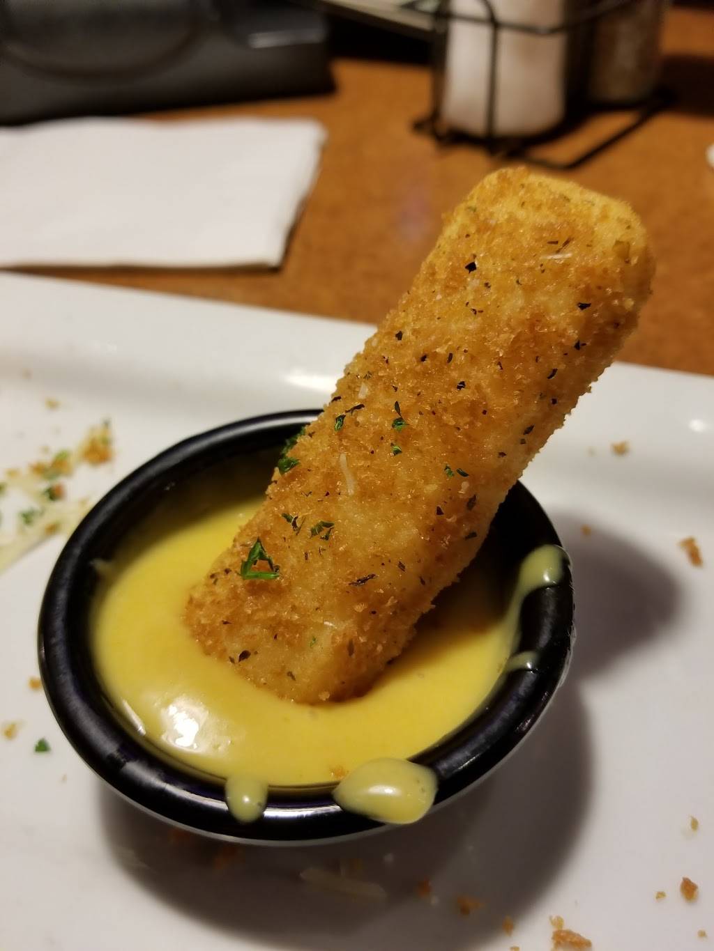 TGI Fridays | restaurant | 2795 Cabot Dr, Corona, CA 92883, USA | 9512778225 OR +1 951-277-8225