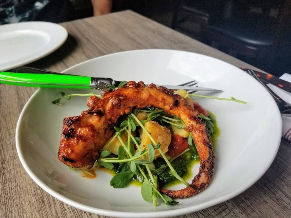 Cellar Door Restaurant | restaurant | 3003 Lake Shore Blvd W, Etobicoke, ON M8V 1K2, Canada | 4162530303 OR +1 416-253-0303