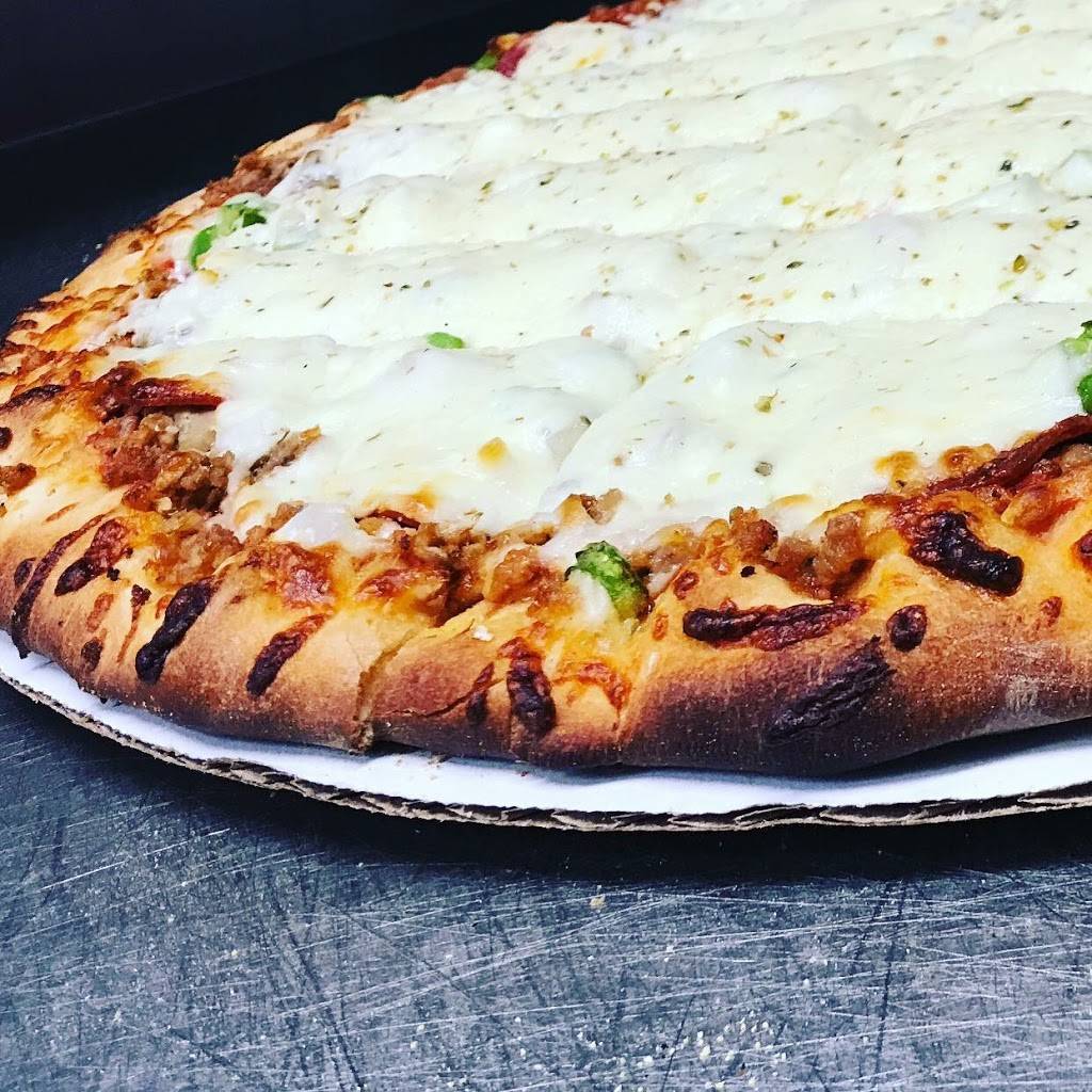 Clints Draft House Pizza & Grill | restaurant | 1630 7th St, Moline, IL 61265, USA | 3097643858 OR +1 309-764-3858