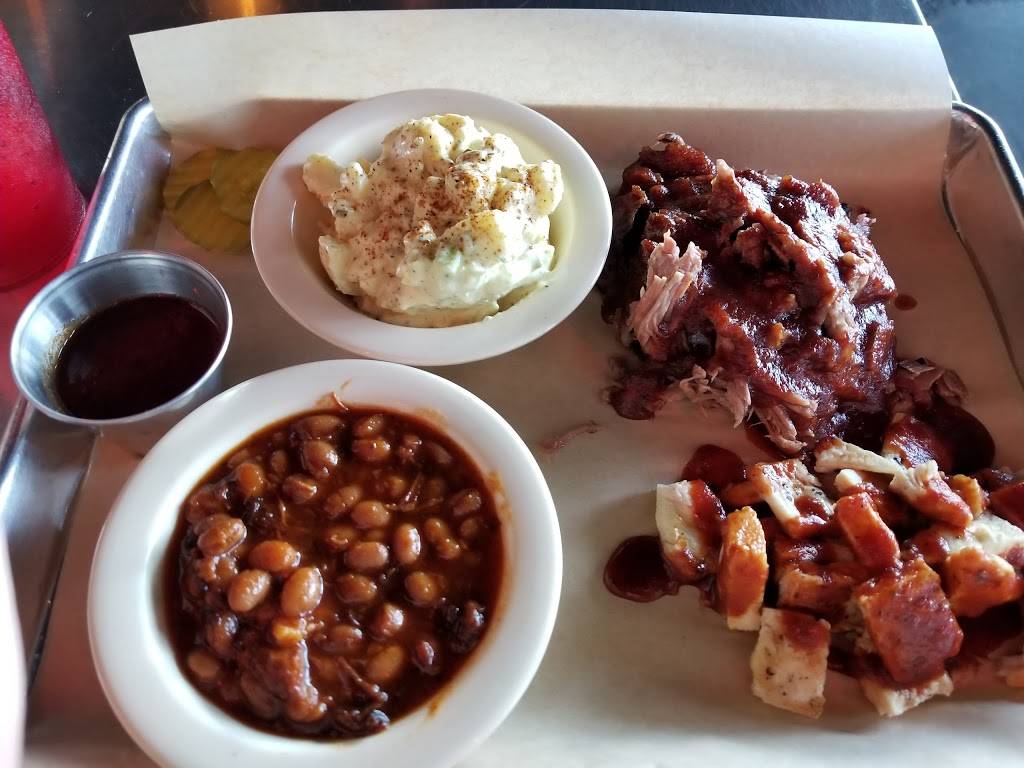 The Bar-B-Que Bar | night club | 10863 W Magnolia Blvd, North Hollywood, CA 91601, USA | 8187540030 OR +1 818-754-0030