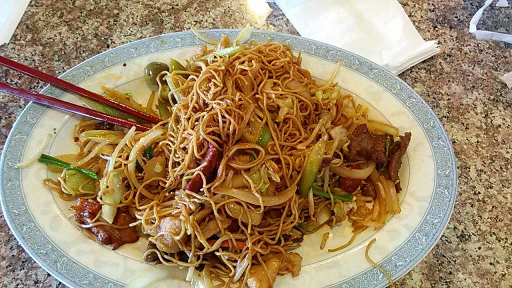 Pho Xe Lua | restaurant | 5331 Stockton Blvd, Sacramento, CA 95820, USA | 9164518838 OR +1 916-451-8838