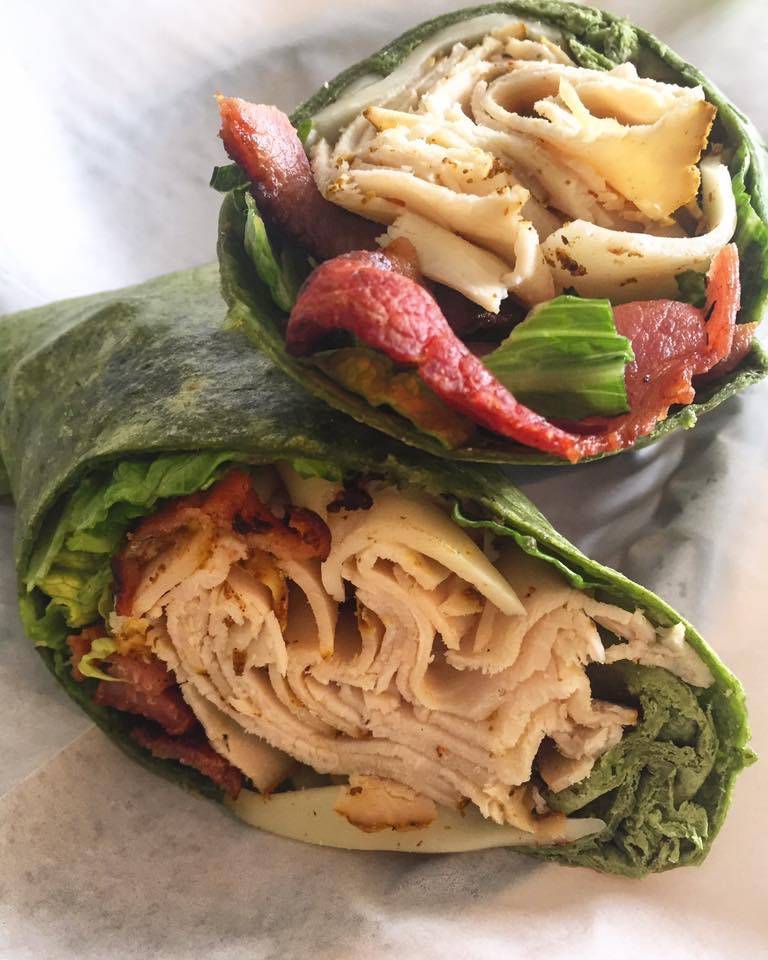 Chill-E-Dogs | restaurant | 613 N Ridgewood Ave, Edgewater, FL 32132, USA | 3868478300 OR +1 386-847-8300