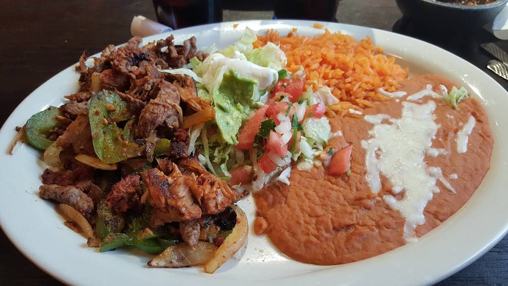 Little Mexico | restaurant | 102 W 9th St, Alton, IL 62002, USA | 6184331610 OR +1 618-433-1610