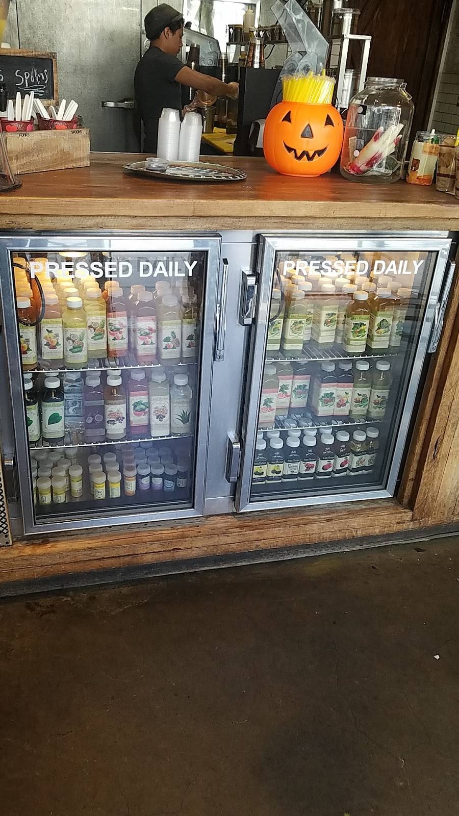 Juice Crafters - Juice Bar | restaurant | 11682 San Vicente Blvd, Los Angeles, CA 90049, USA | 3104429555 OR +1 310-442-9555