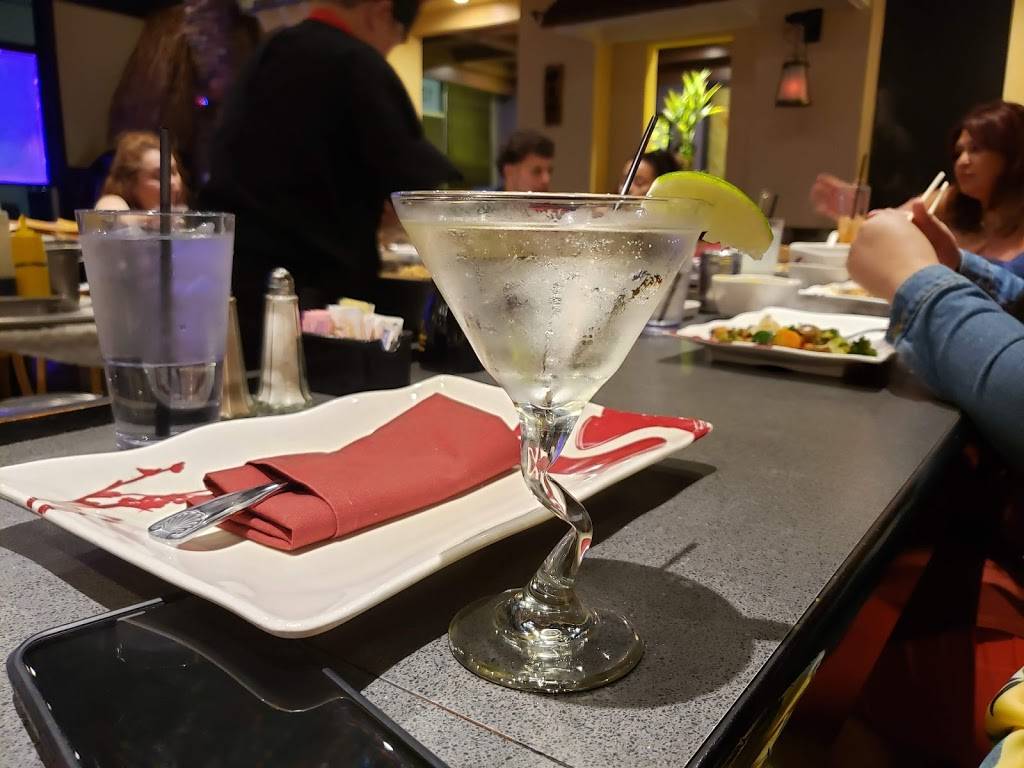 Saitos Japanese Steakhouse | restaurant | 10240 Forest Hill Blvd #140, Wellington, FL 33414, USA | 5612968888 OR +1 561-296-8888