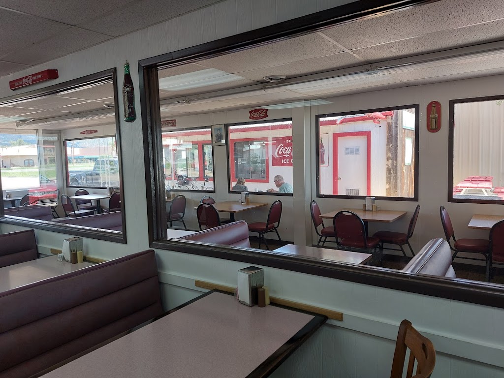 Cree-Mee Drive In | restaurant | 31089 US-64, Cimarron, NM 87714, USA | 5753762480 OR +1 575-376-2480