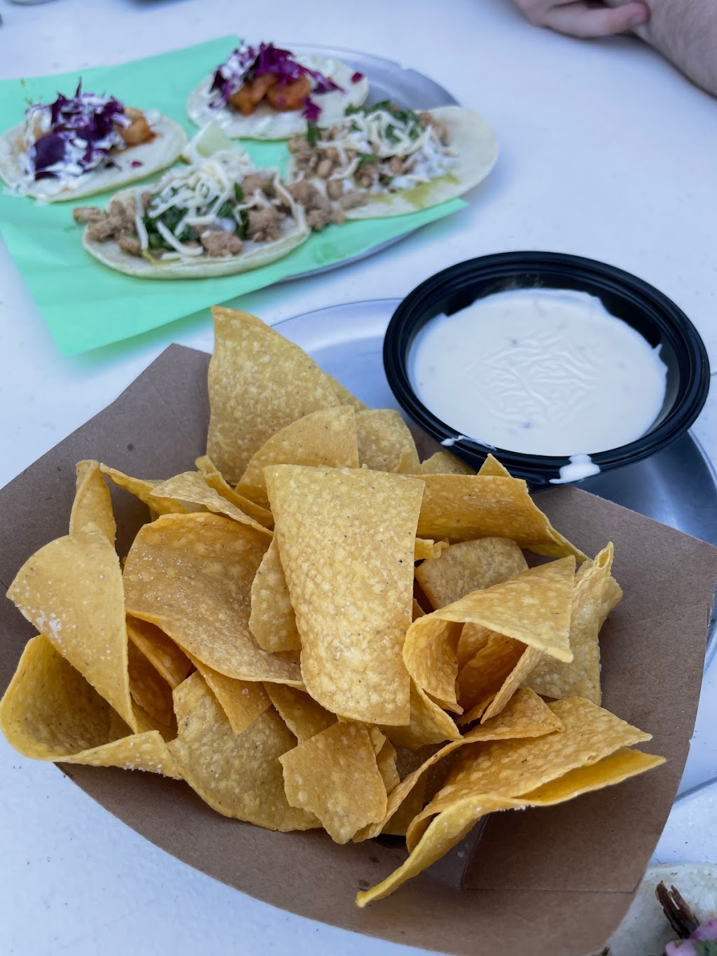 Chamacos Tacos & Surf | restaurant | 1311 Butler Ave, Tybee Island, GA 31328, USA | 9124724057 OR +1 912-472-4057