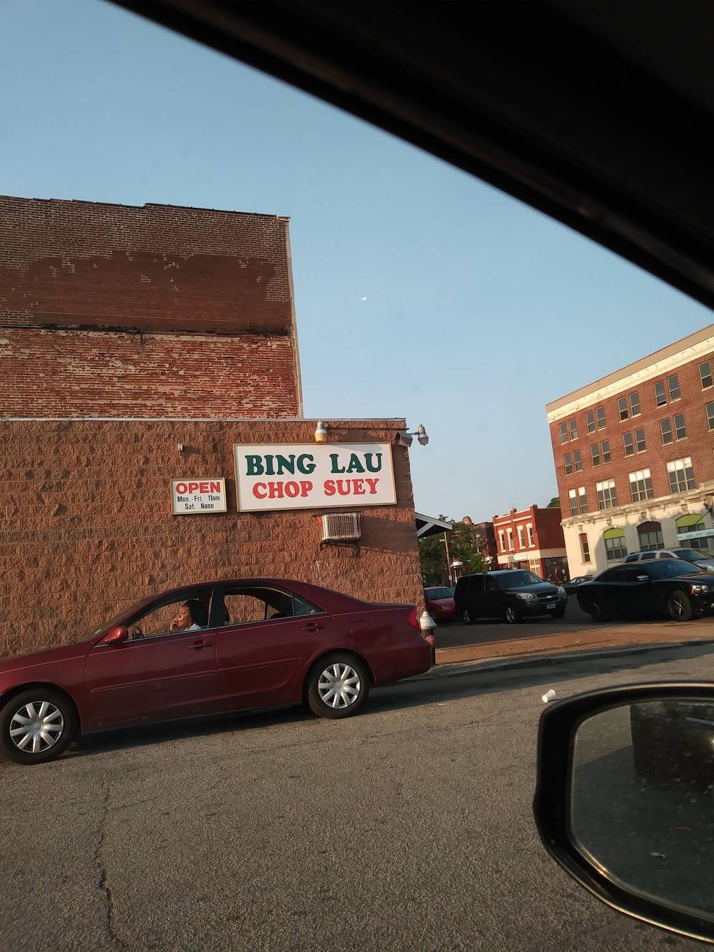 Bing Lau Chop Suey | restaurant | 3101 N Grand Blvd, St. Louis, MO 63107, USA | 3146528822 OR +1 314-652-8822
