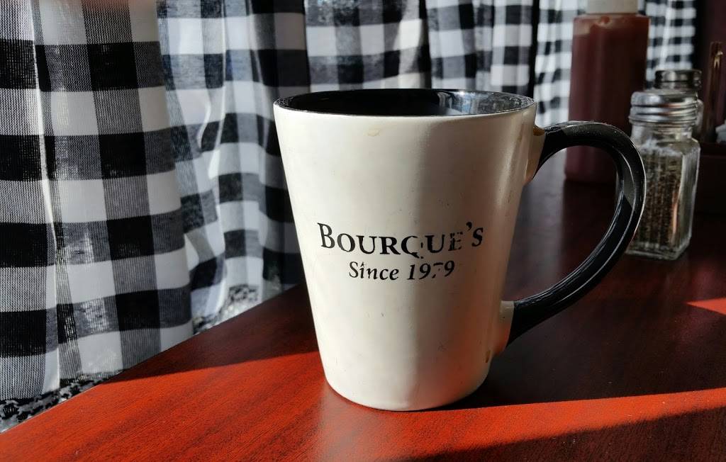 Bourque Restaurant | restaurant | 194 Main St, Norfolk, MA 02056, USA | 5085286912 OR +1 508-528-6912