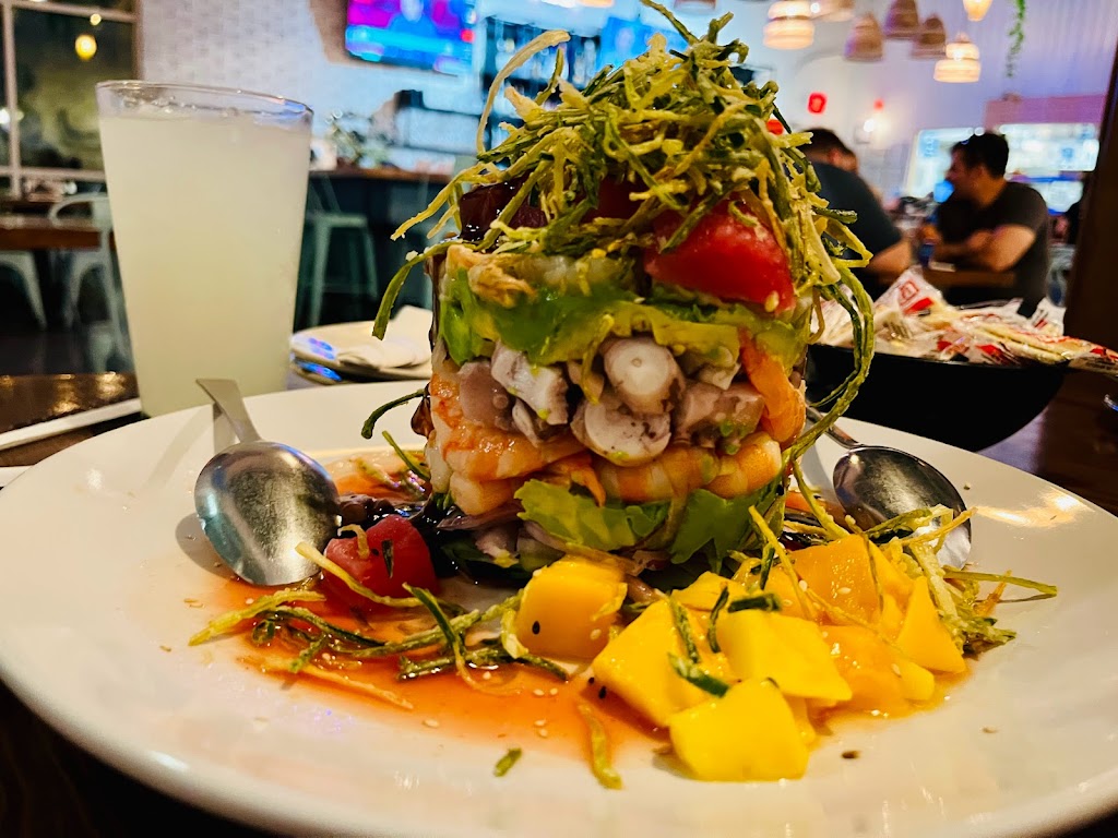 Los Aguachiles | restaurant | 7470 Cimarron Market Ave, El Paso, TX 79911, USA | 9152342921 OR +1 915-234-2921