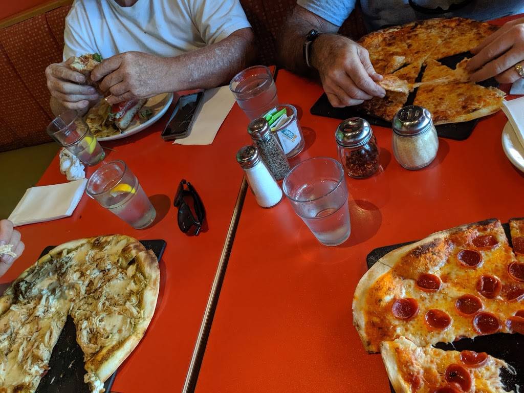 I.talia Pizzeria | restaurant | 2505 4th Ave W #108, Olympia, WA 98502, USA | 3607543393 OR +1 360-754-3393