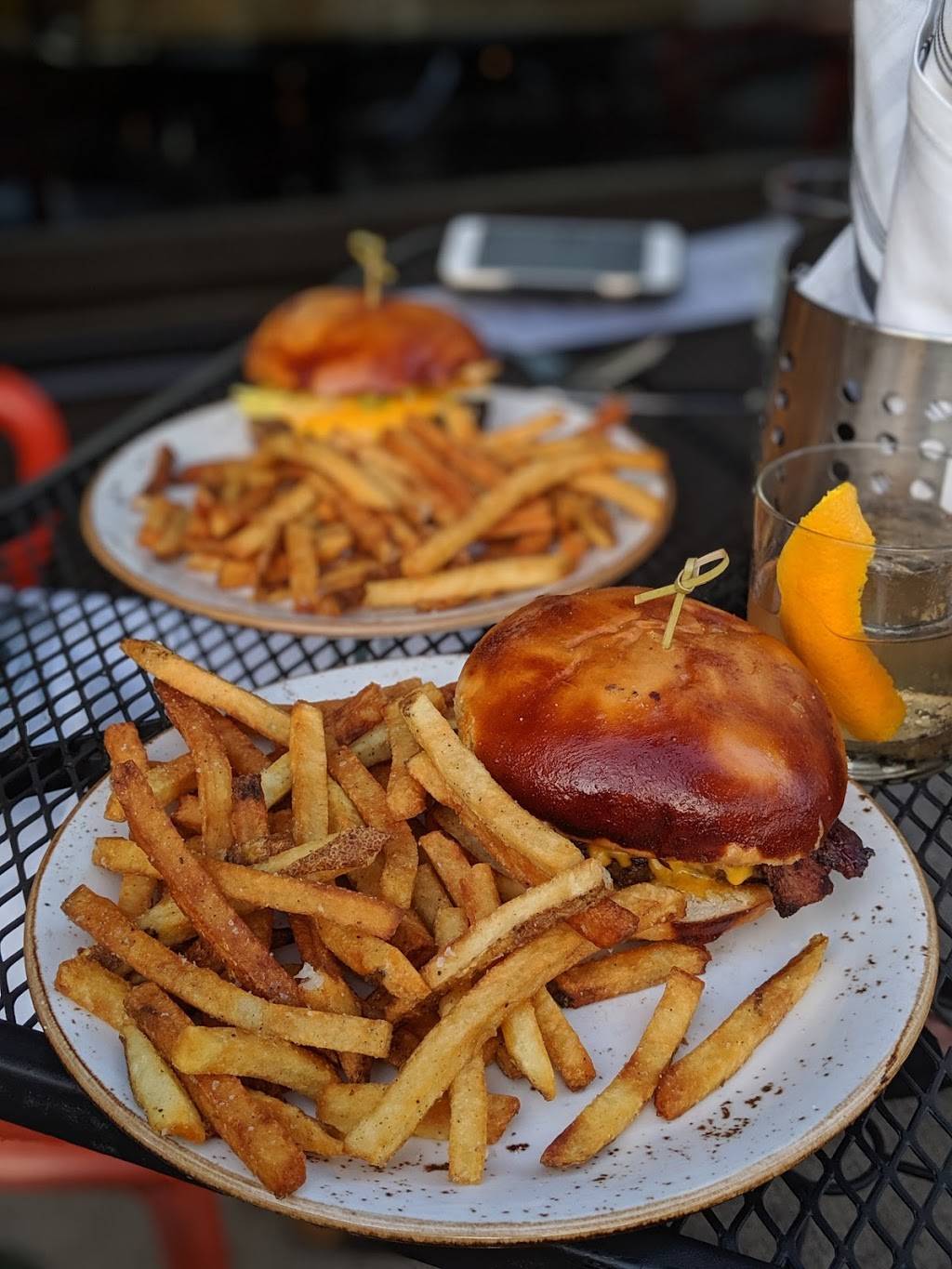 Nighthawks Diner & Bar | restaurant | 3753 Nicollet Ave, Minneapolis, MN 55409, USA | 6122488111 OR +1 612-248-8111