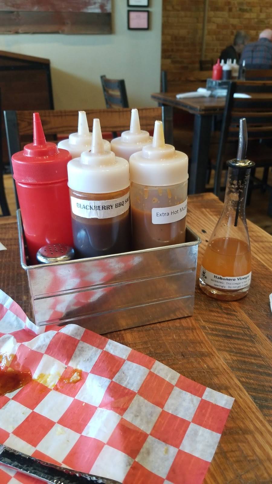 Dr. Rolfs Barbeque | restaurant | 477 W Western Ave, Muskegon, MI 49440, USA | 2312462168 OR +1 231-246-2168