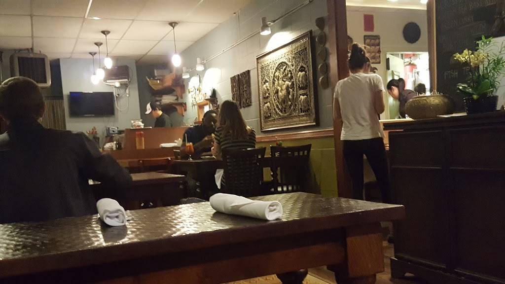 Ruthais Thai Kitchen | restaurant | 3164 Linwood Ave, Cincinnati, OH 45208, USA | 5138717687 OR +1 513-871-7687