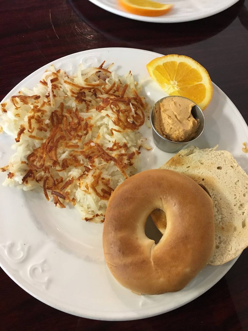 Blue jasper restaurant and catering | restaurant | 5718 Cortez Rd W, Bradenton, FL 34210, USA | 9418964874 OR +1 941-896-4874