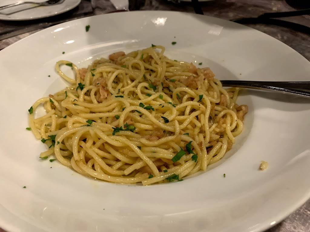 Geracis Restaurant of Pepper Pike | restaurant | 29425 Chagrin Blvd, Pepper Pike, OH 44124, USA | 2168311595 OR +1 216-831-1595