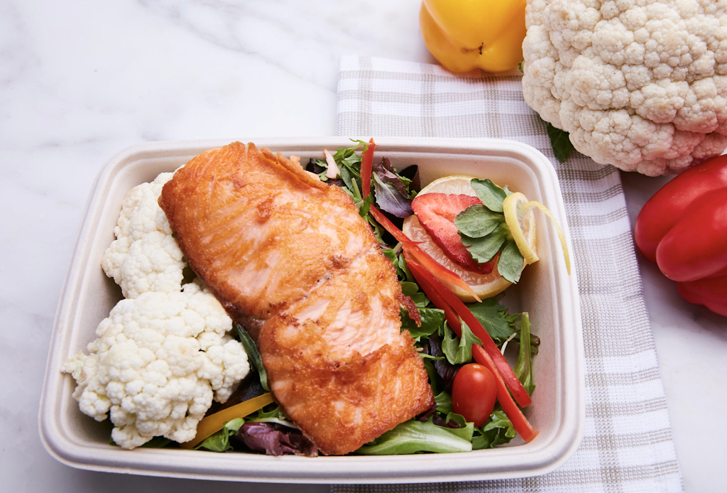 Om Nom Organics | restaurant | 10250 Constellation Blvd, Los Angeles, CA 90067, USA | 2016187809 OR +1 201-618-7809