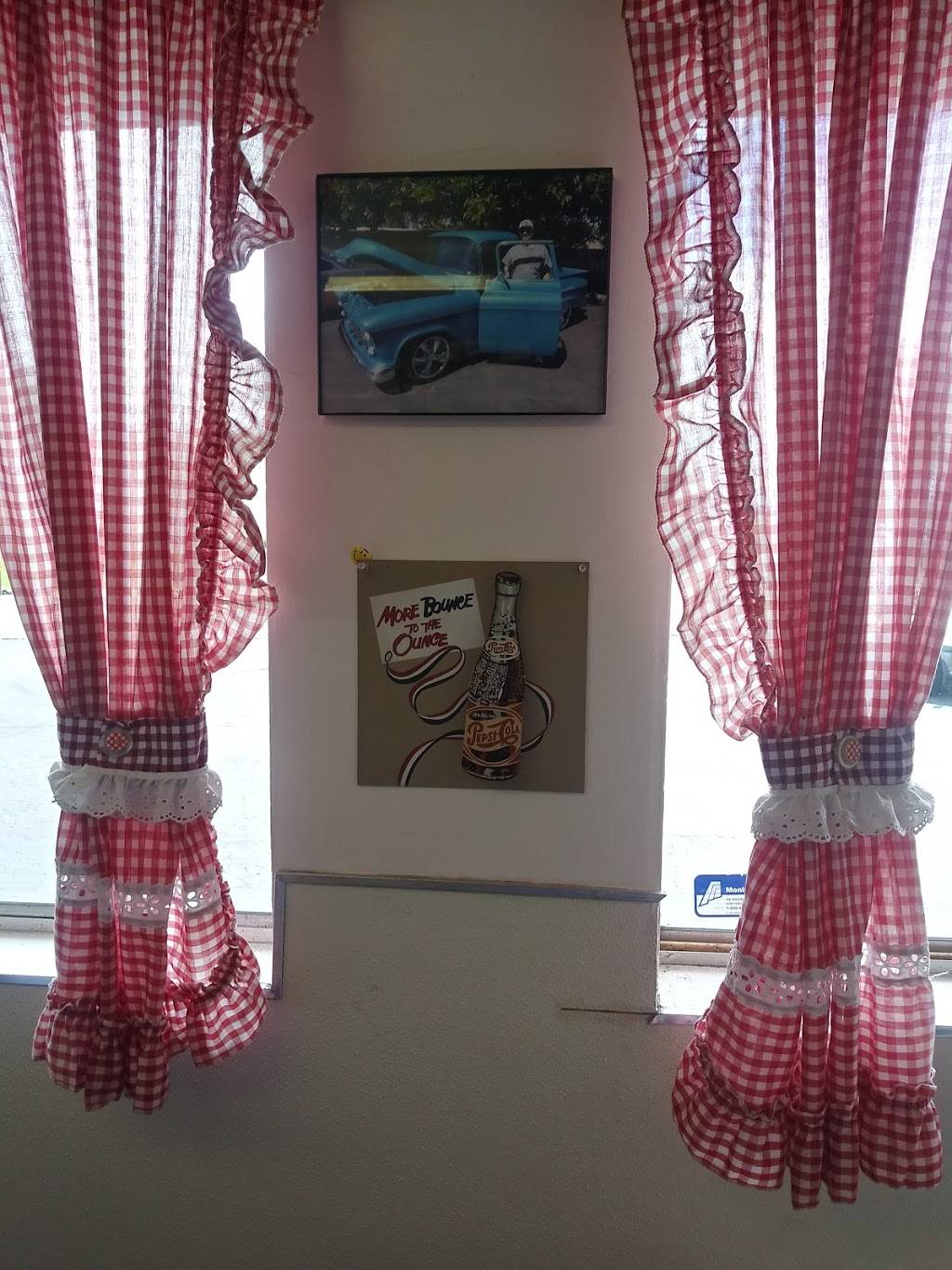 Dudes Drive Inn | restaurant | 1644 Hartnell Ave, Redding, CA 96002, USA | 5302223775 OR +1 530-222-3775