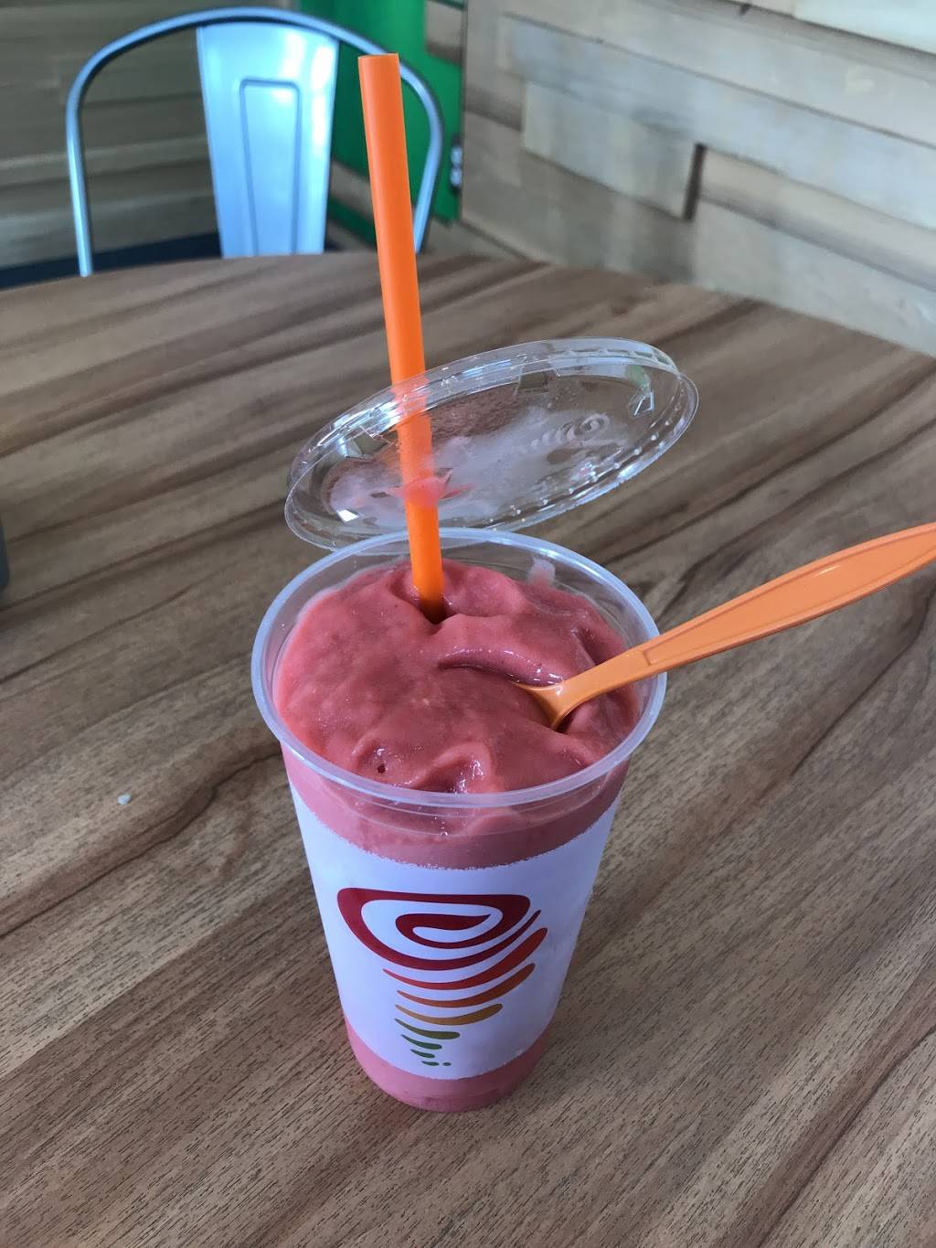 Jamba Juice Victory & Empire | restaurant | 1739 N Victory Pl, Burbank, CA 91502, USA | 8188452418 OR +1 818-845-2418