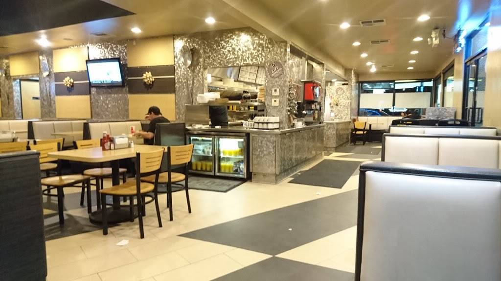 Hot Off The Grill | restaurant | 9945 Warner Ave, Fountain Valley, CA 92708, USA | 7145933000 OR +1 714-593-3000