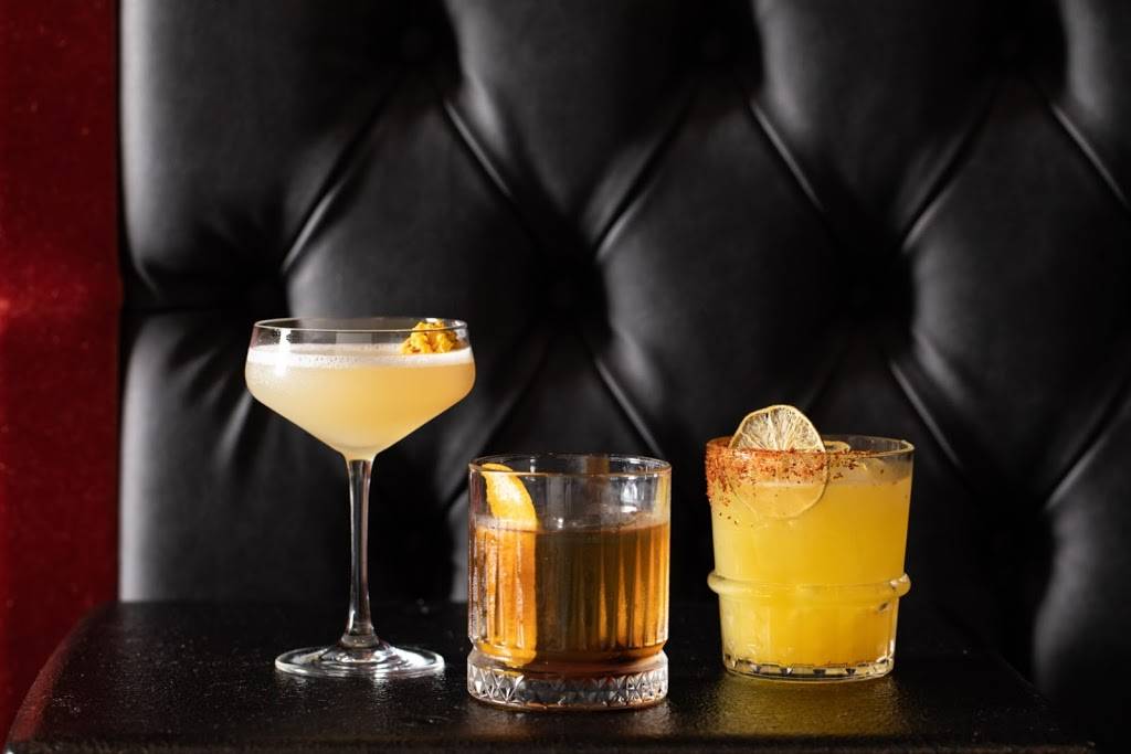 SX Sky Bar | restaurant | 808 S Michigan Ave, Chicago, IL 60605, USA | 7736330214 OR +1 773-633-0214