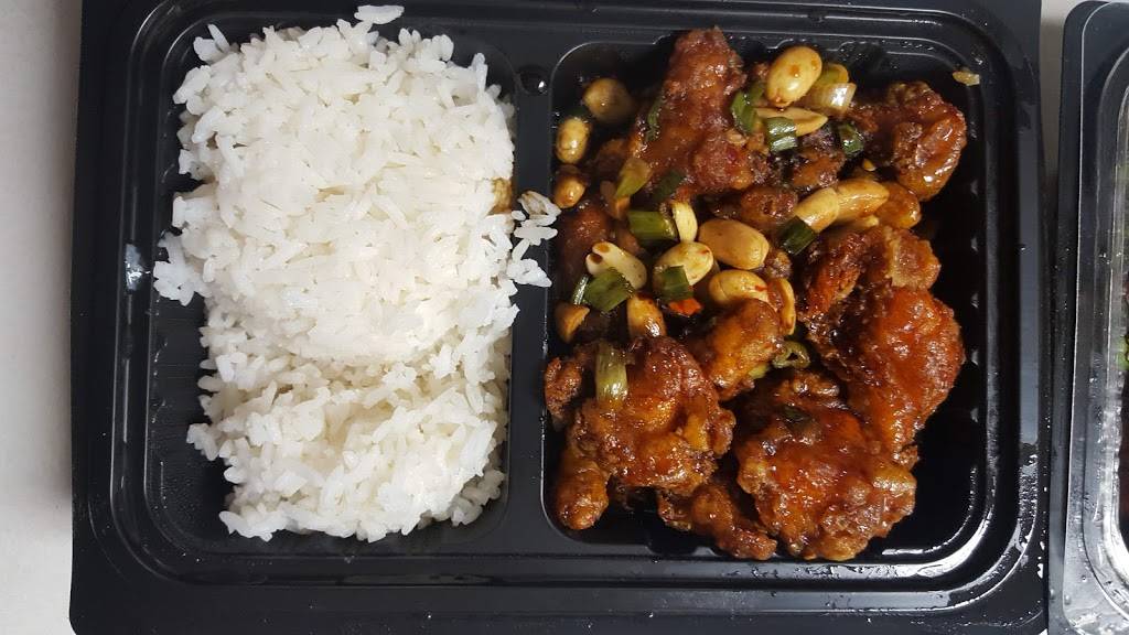 Fortune Wok | restaurant | 11236 W 135th St, Overland Park, KS 66221, USA | 9132398646 OR +1 913-239-8646