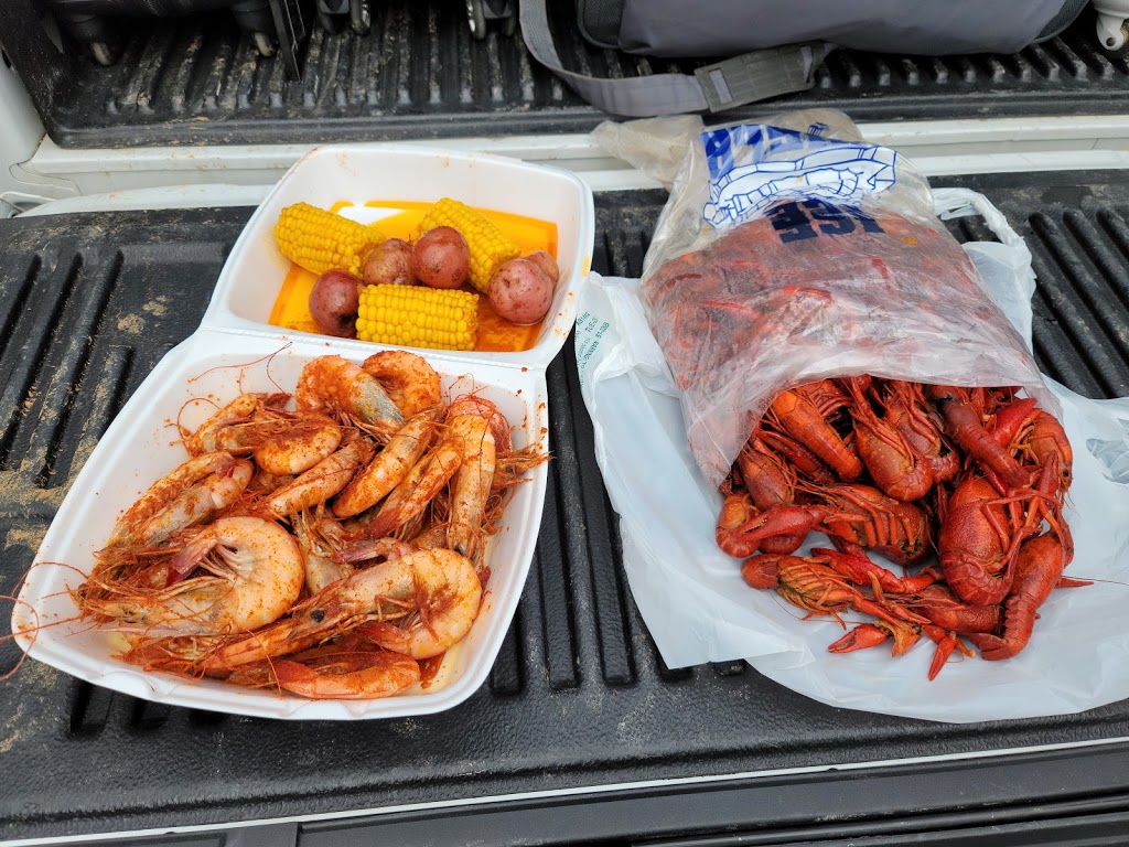 Mudbugs | restaurant | 1870 Dauphin Island Pkwy, Mobile, AL 36605, USA | 2514790123 OR +1 251-479-0123