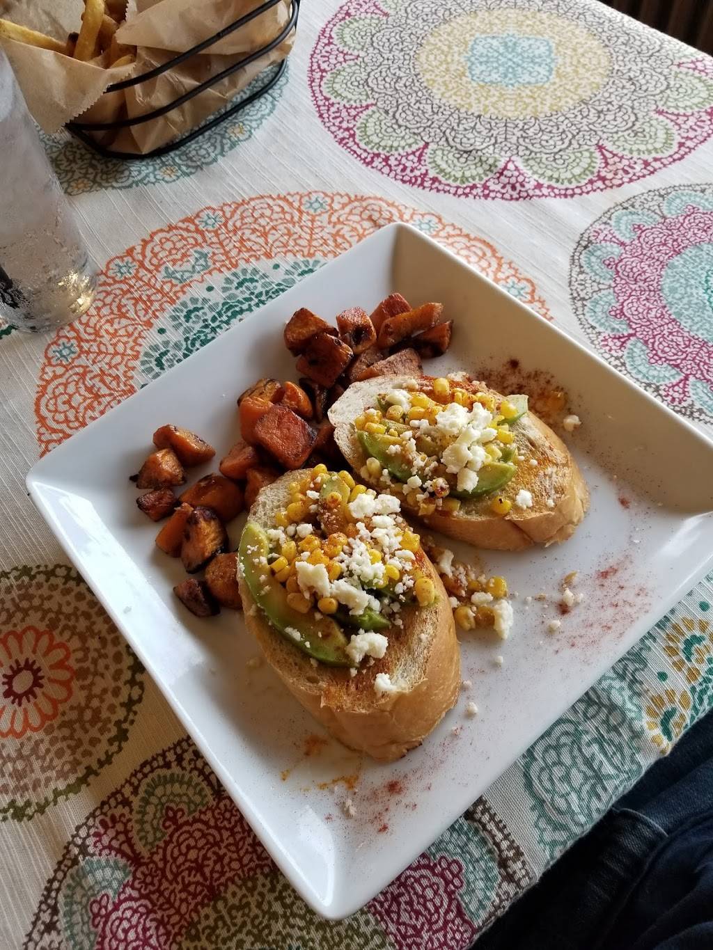 Blind Society | restaurant | 330 W Gallatin St, Vandalia, IL 62471, USA | 6182837272 OR +1 618-283-7272