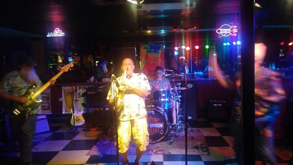 M3 Gratiot Pub | restaurant | 34005 S Gratiot Ave, Clinton Twp, MI 48035, USA | 5868680329 OR +1 586-868-0329