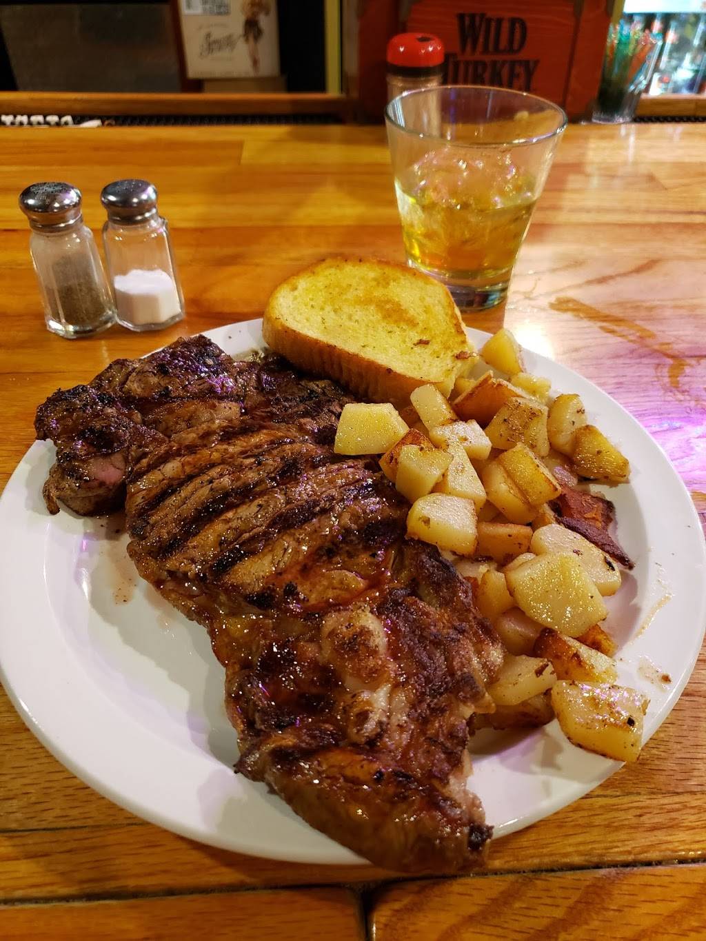 Prime Times Lounge and Food Court | restaurant | 1214 1st Ave S, Denison, IA 51442, USA | 7122639879 OR +1 712-263-9879